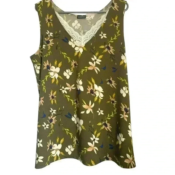 Clientele tank  top, size large, EUC - Picture 1 of 3